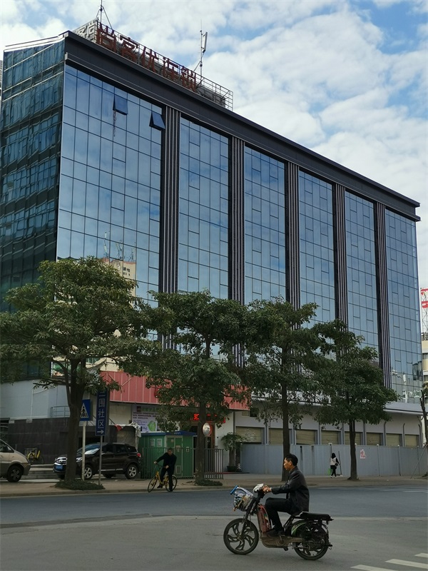 玻璃幕墻施工工藝標(biāo)準(zhǔn)流程簡(jiǎn)介，中東幕墻為您解答！