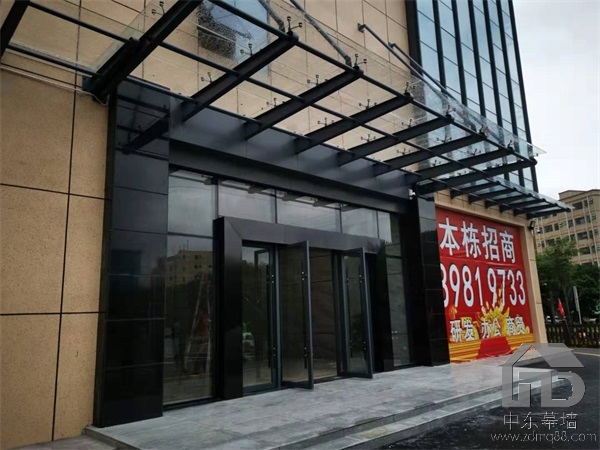 弧形玻璃幕墻施工工法，中東幕墻誠(chéng)心分享！
