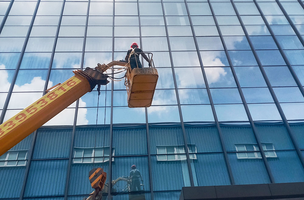 幕墻玻璃改開窗