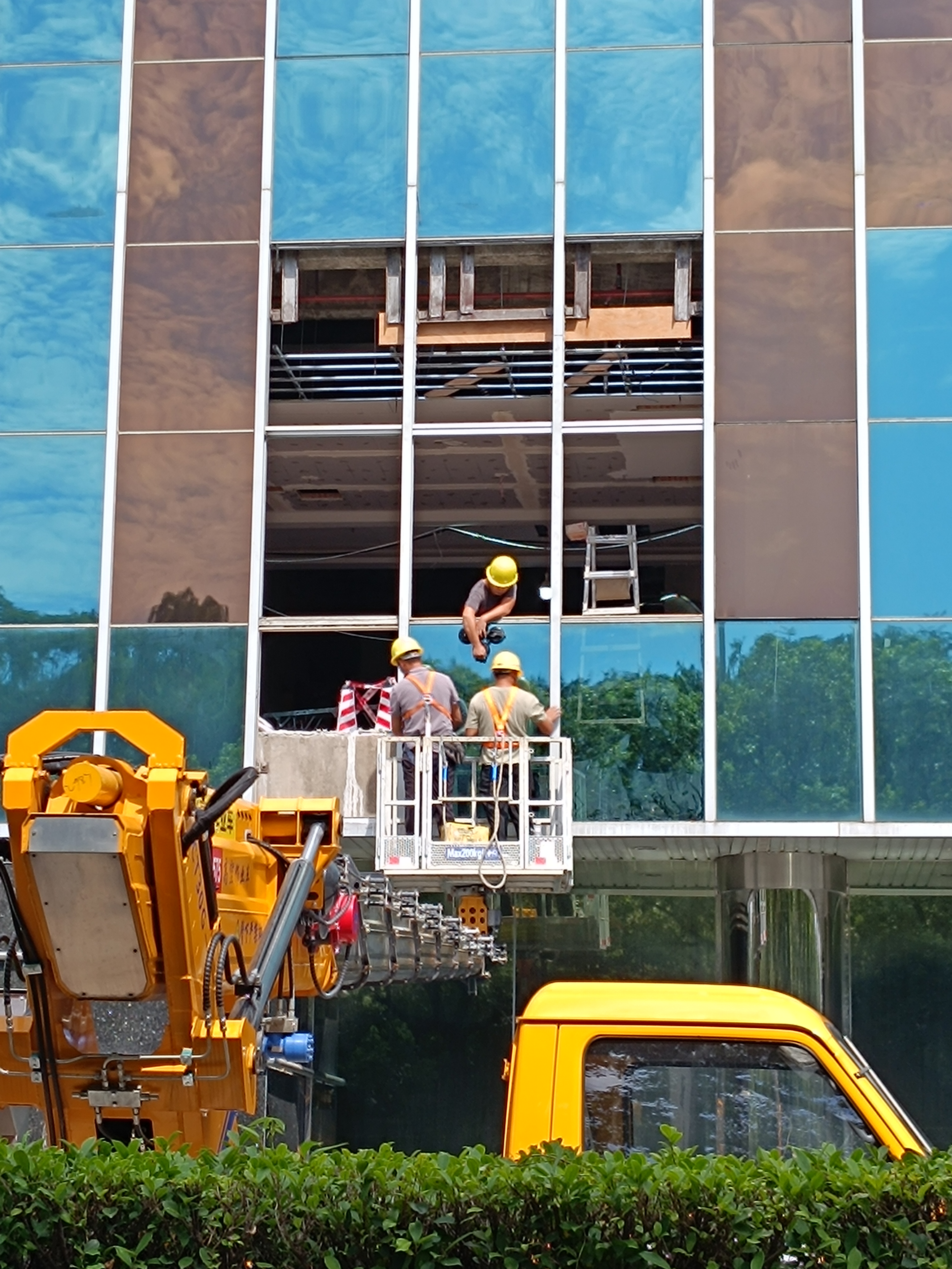 深圳玻璃幕墻維修